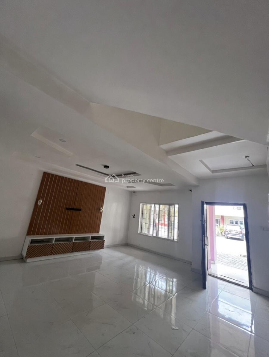 a Well Built 3 Bedroom Duplex, Pepperoni Abraham Adesunya, Lekki Phase 2, Lekki, Lagos, Terraced Duplex for Rent