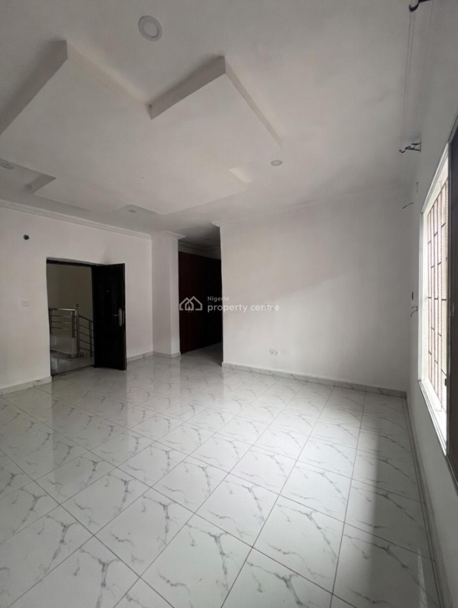 a Well Built 3 Bedroom Duplex, Pepperoni Abraham Adesunya, Lekki Phase 2, Lekki, Lagos, Terraced Duplex for Rent