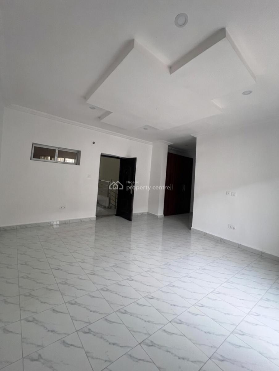 a Well Built 3 Bedroom Duplex, Pepperoni Abraham Adesunya, Lekki Phase 2, Lekki, Lagos, Terraced Duplex for Rent