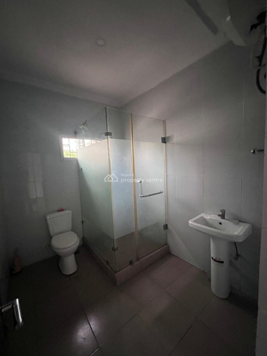 a Well Built 3 Bedroom Duplex, Pepperoni Abraham Adesunya, Lekki Phase 2, Lekki, Lagos, Terraced Duplex for Rent