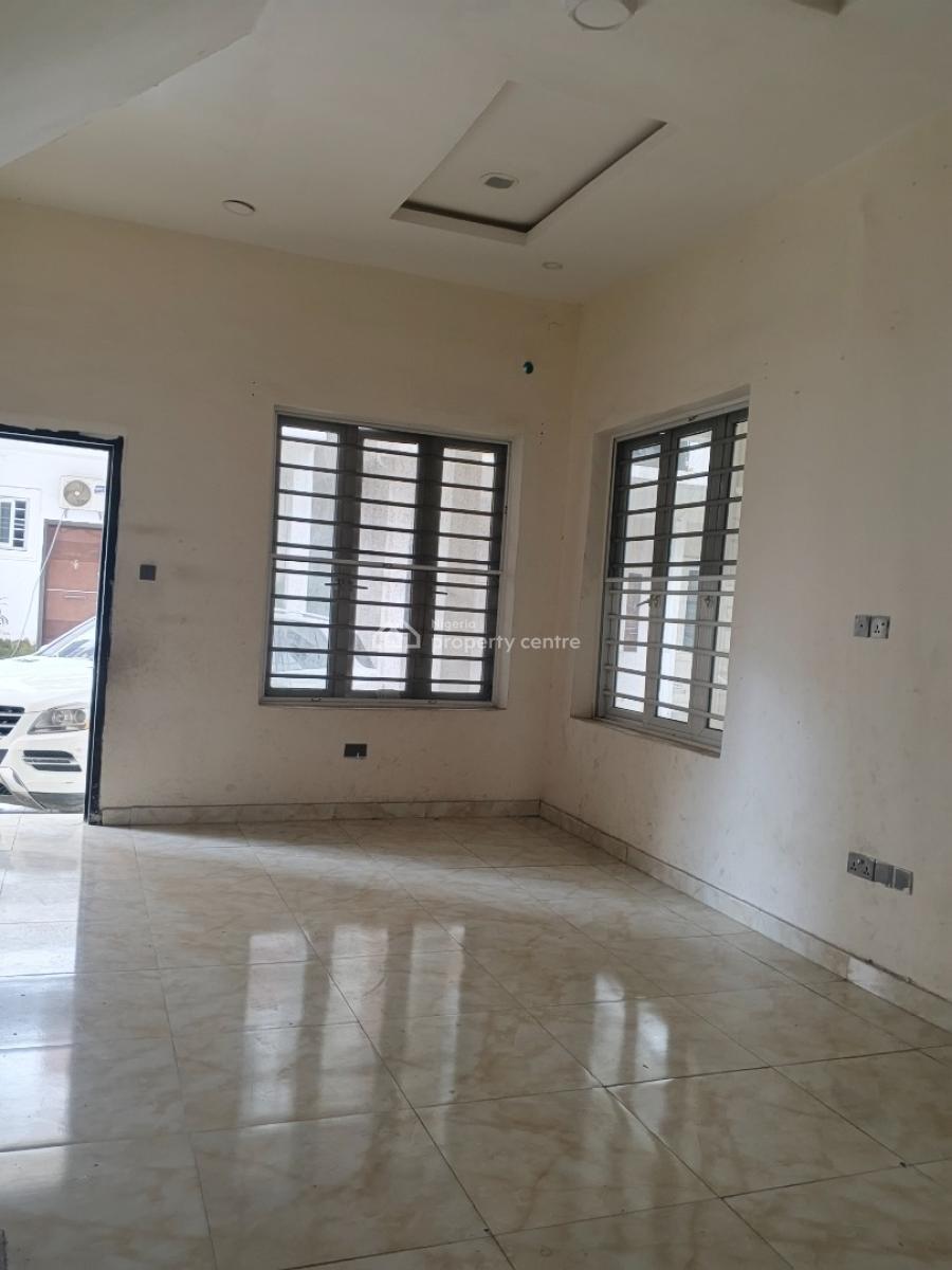 Super Distress 4 Bedroom Terrace Duplex with Premium Finishing, Vgc, Lekki, Lagos, Terraced Duplex for Sale