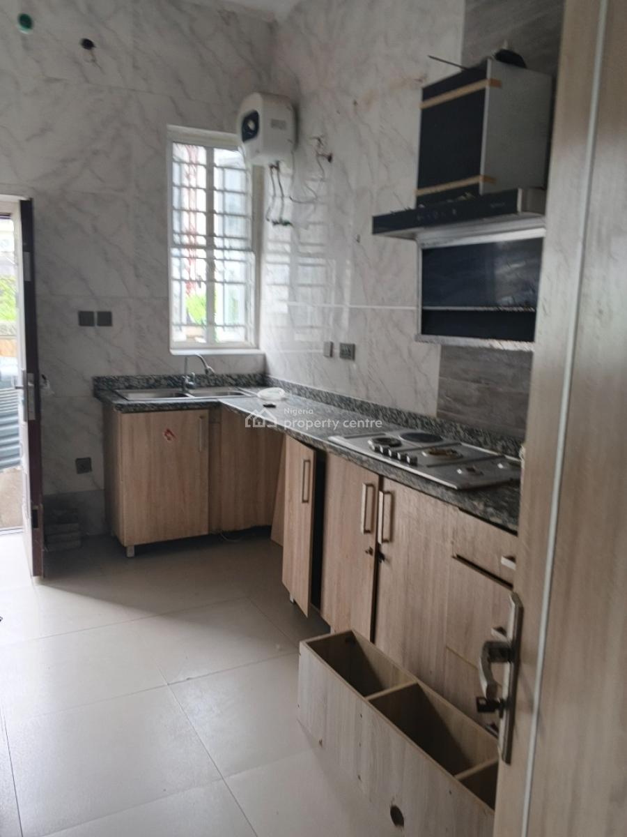 Super Distress 4 Bedroom Terrace Duplex with Premium Finishing, Vgc, Lekki, Lagos, Terraced Duplex for Sale