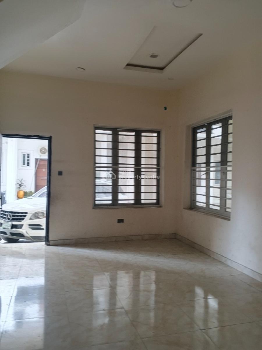 Super Distress 4 Bedroom Terrace Duplex with Premium Finishing, Vgc, Lekki, Lagos, Terraced Duplex for Sale