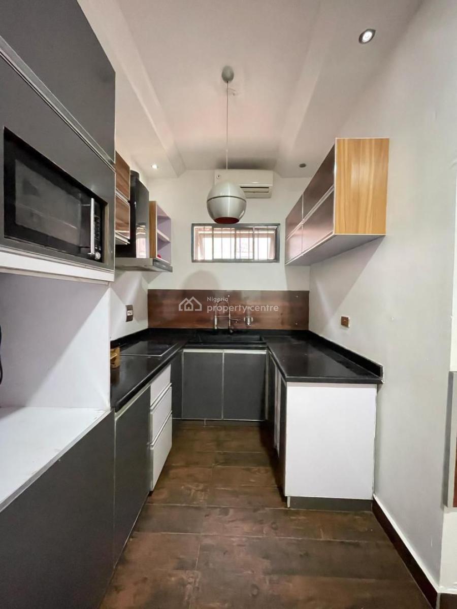 Fully Serviced 2-bedroom Semi-furnished Apartment, Lekki Phase 1, Lekki, Lagos, Flat / Apartment for Rent