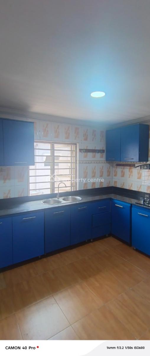Perfect and Sharp 3 Bedroom Flat Upstairs, By Eternal Filling Station, Idado, Lekki, Lagos, Flat / Apartment for Rent