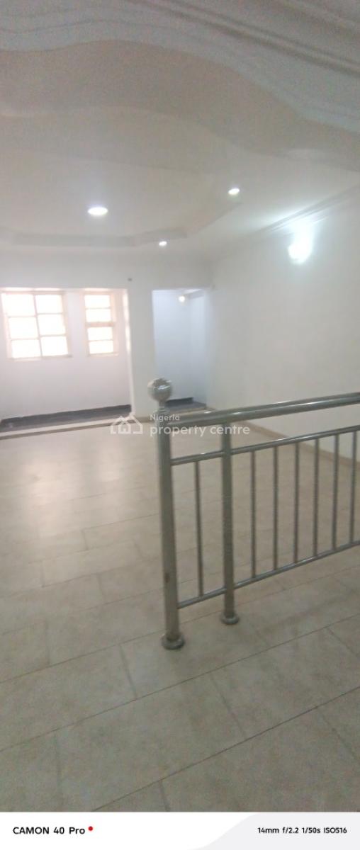 Perfect and Sharp 3 Bedroom Flat Upstairs, By Eternal Filling Station, Idado, Lekki, Lagos, Flat / Apartment for Rent