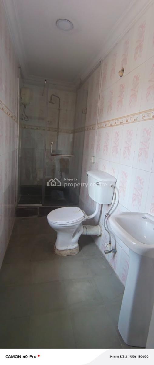 Perfect and Sharp 3 Bedroom Flat Upstairs, By Eternal Filling Station, Idado, Lekki, Lagos, Flat / Apartment for Rent