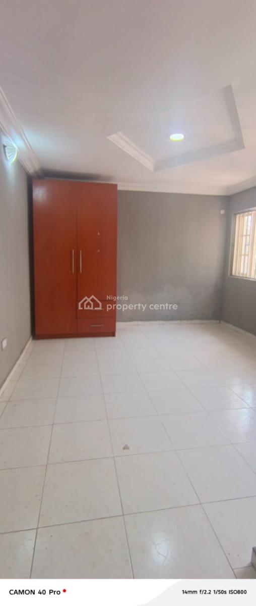 Perfect and Sharp 3 Bedroom Flat Upstairs, By Eternal Filling Station, Idado, Lekki, Lagos, Flat / Apartment for Rent