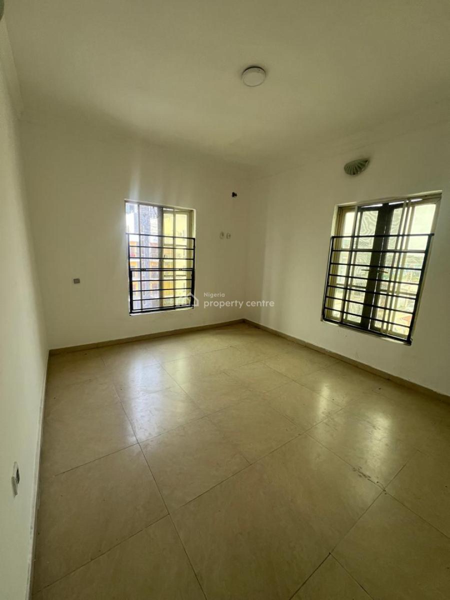 Spacious 3 Bedrooms Flat, Off Freedom Way, Lekki, Lagos, Flat / Apartment for Rent