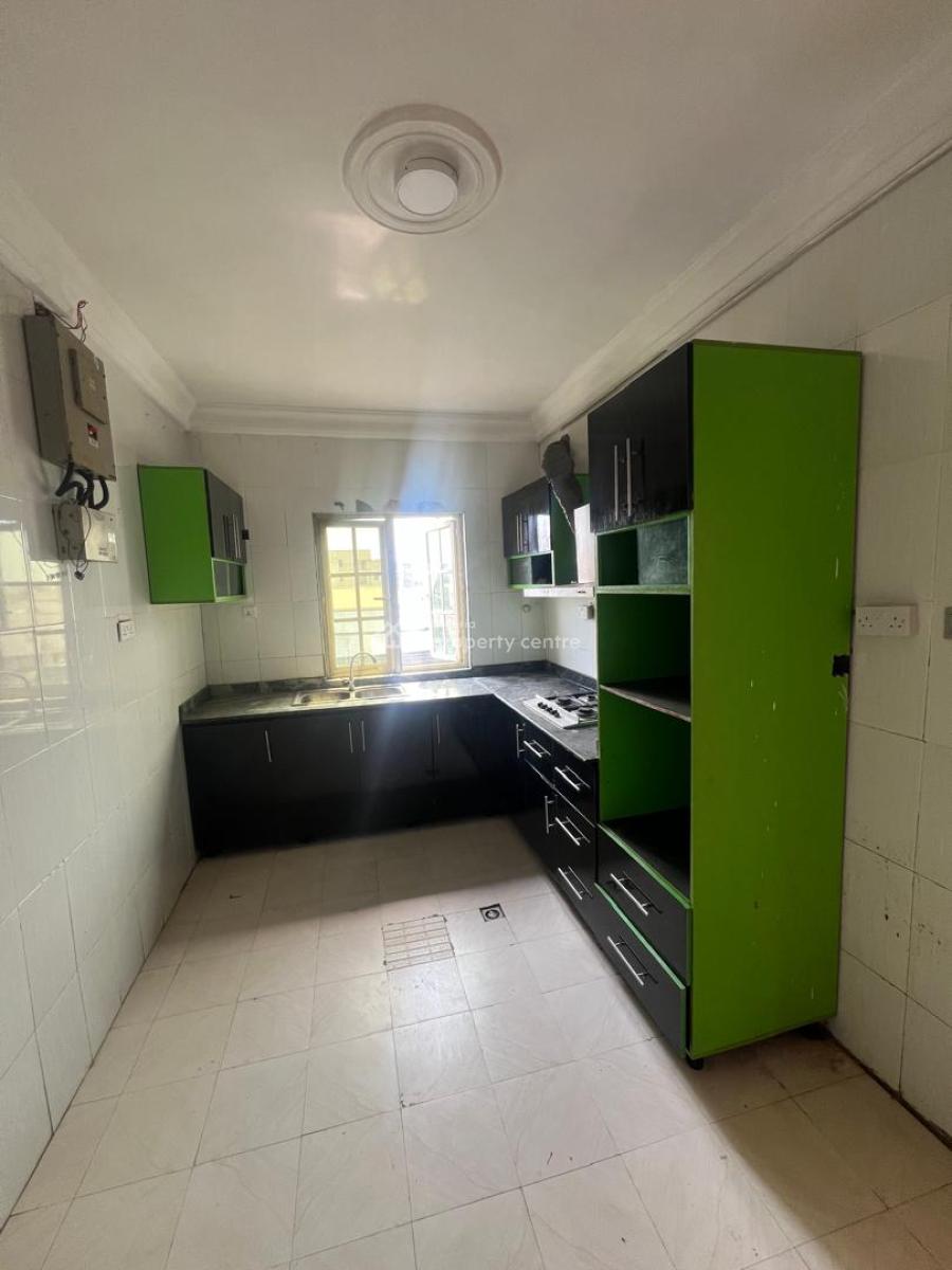 Spacious 3 Bedrooms Flat, Off Freedom Way, Lekki, Lagos, Flat / Apartment for Rent