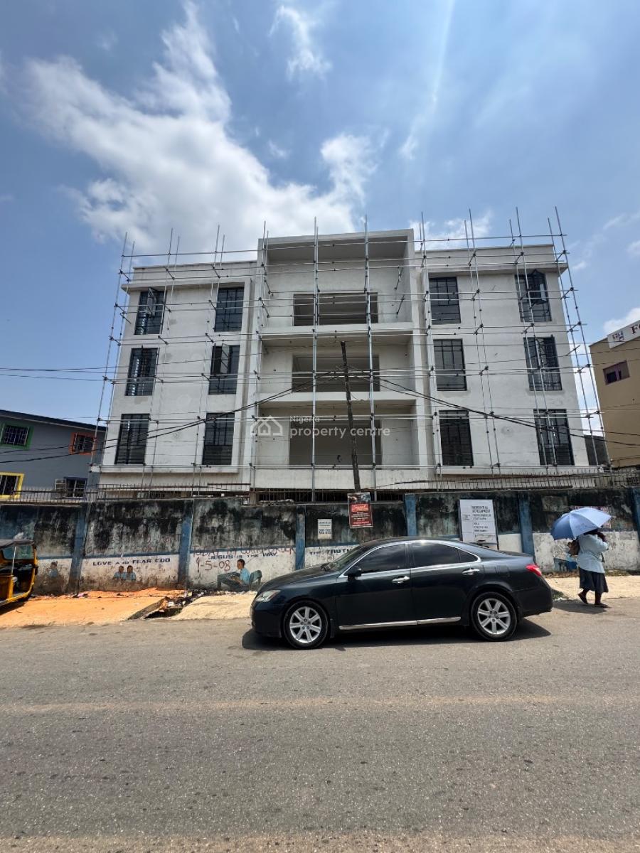 Gorgeously Built 3 Bedroom Apartment Penthouse, Anthony, Maryland, Lagos, Block of Flats for Sale