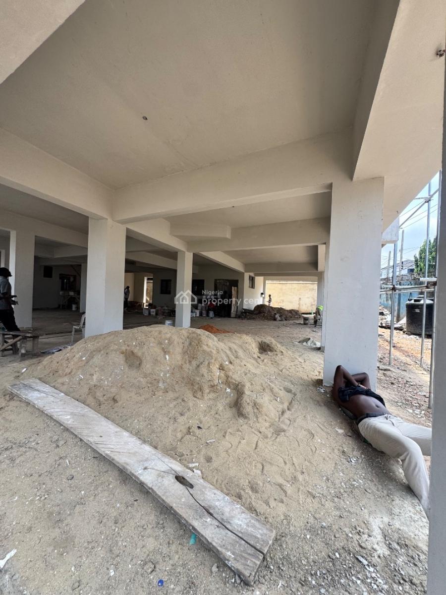 Gorgeously Built 3 Bedroom Apartment Penthouse, Anthony, Maryland, Lagos, Block of Flats for Sale