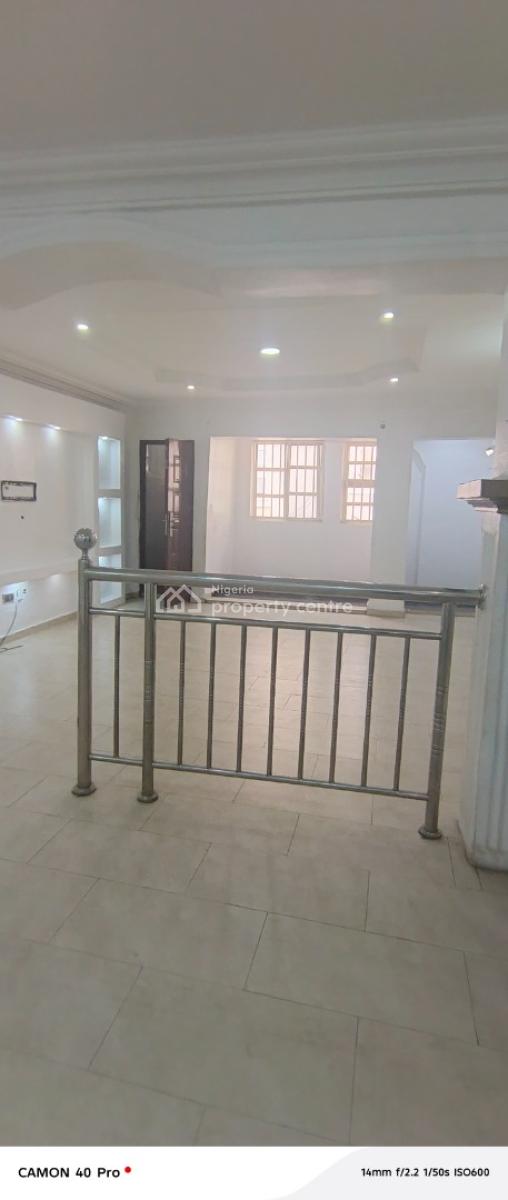 Clean 3 Bedrooms Flat, Close to The Bus-stop, By Eternal Filling Station, Agungi, Lekki, Lagos, Flat / Apartment for Rent