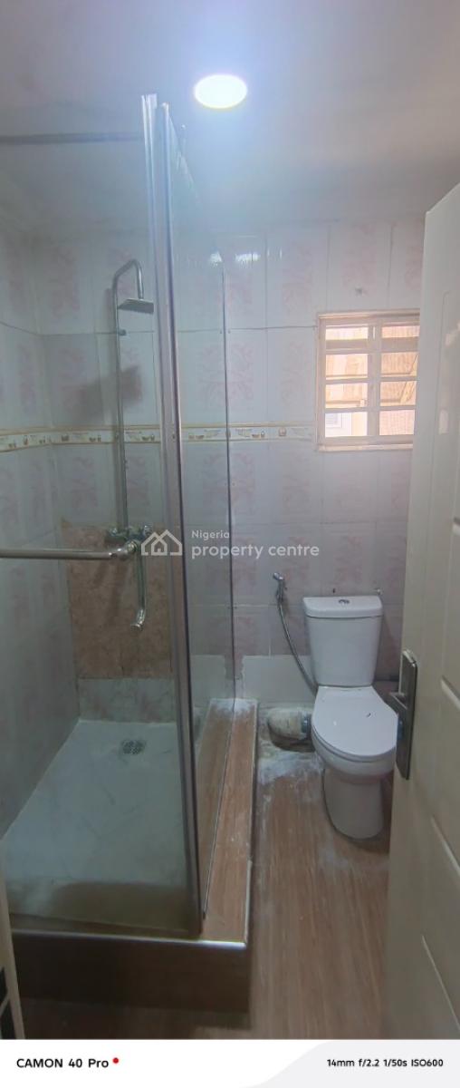 Clean 3 Bedrooms Flat, Close to The Bus-stop, By Eternal Filling Station, Agungi, Lekki, Lagos, Flat / Apartment for Rent