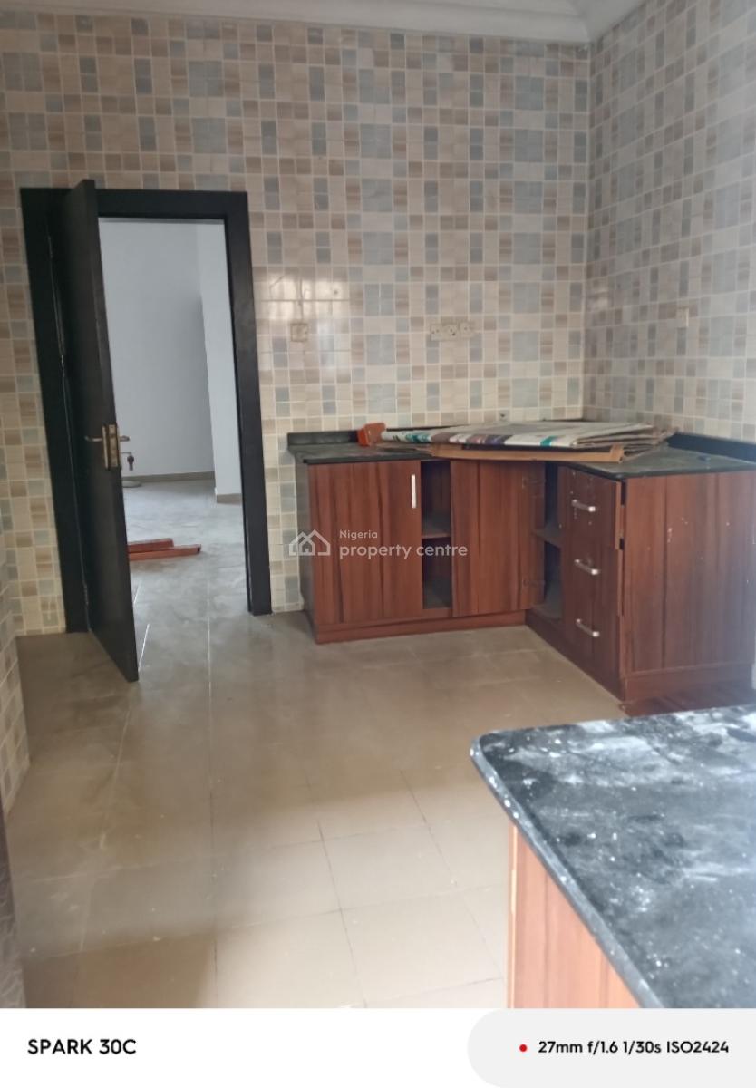 3 Bedroom Luxury Apartment, Mobil Road, Ilaje, Ajah, Lagos, Flat / Apartment for Rent
