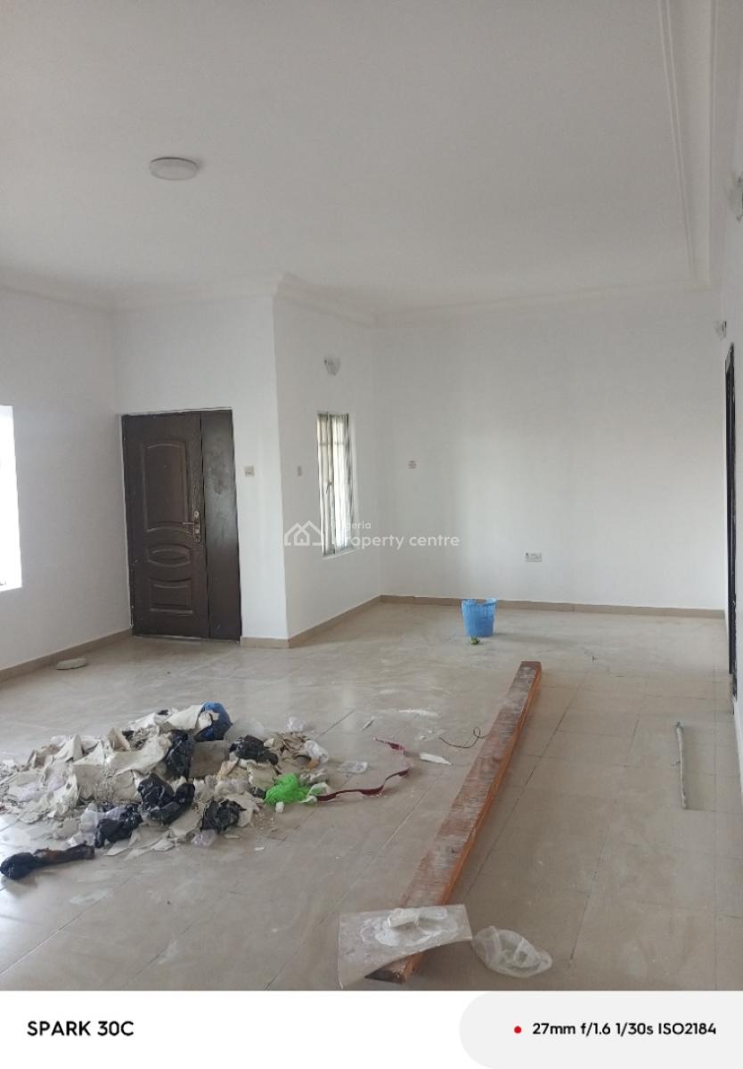 3 Bedroom Luxury Apartment, Mobil Road, Ilaje, Ajah, Lagos, Flat / Apartment for Rent