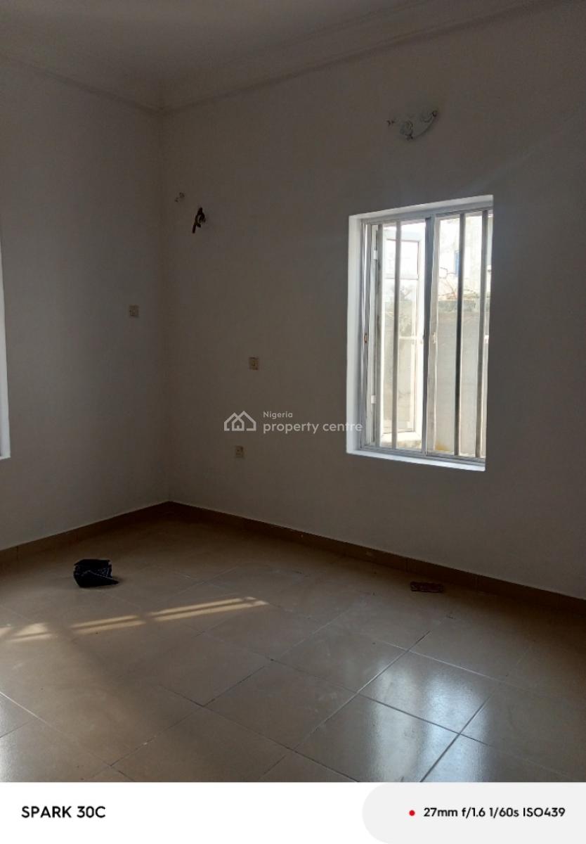 3 Bedroom Luxury Apartment, Mobil Road, Ilaje, Ajah, Lagos, Flat / Apartment for Rent