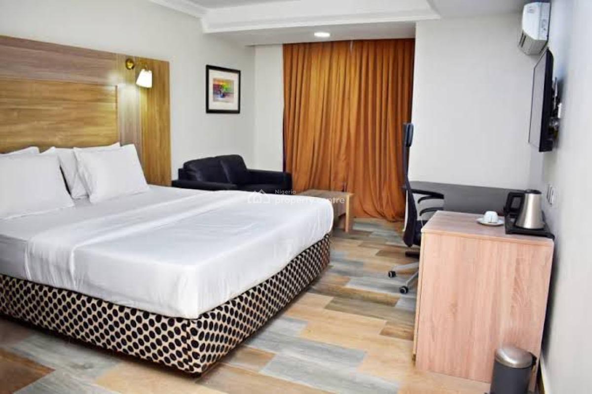 27 Rooms Hotel with Rooftop, Lekki Phase 2, Lekki, Lagos, Hotel / Guest House for Sale