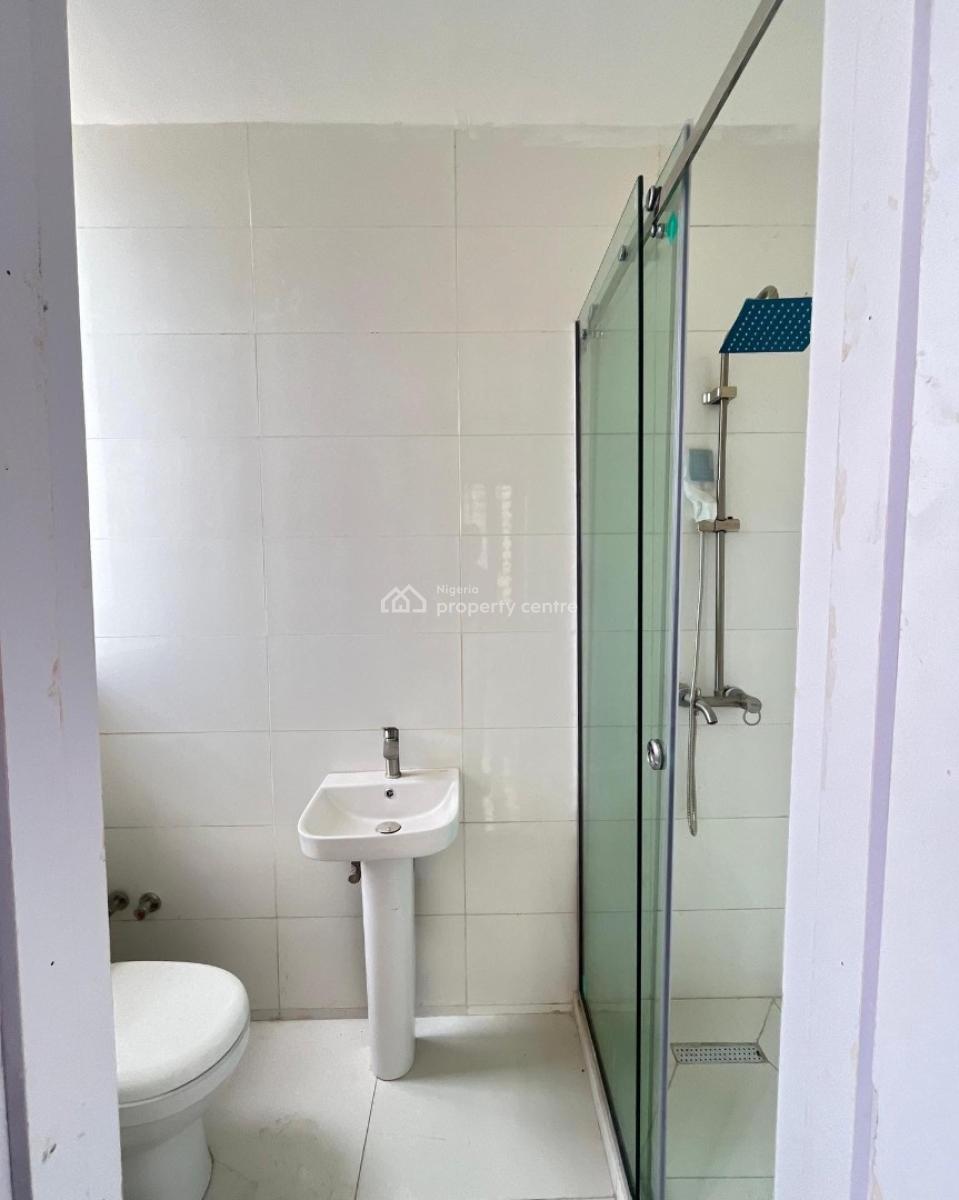 Lovely 2 Bedroom Apartment, Ologolo, Ologolo, Lekki, Lagos, Block of Flats for Sale