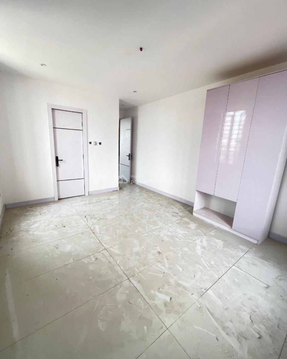 Lovely 2 Bedroom Apartment, Ologolo, Ologolo, Lekki, Lagos, Block of Flats for Sale