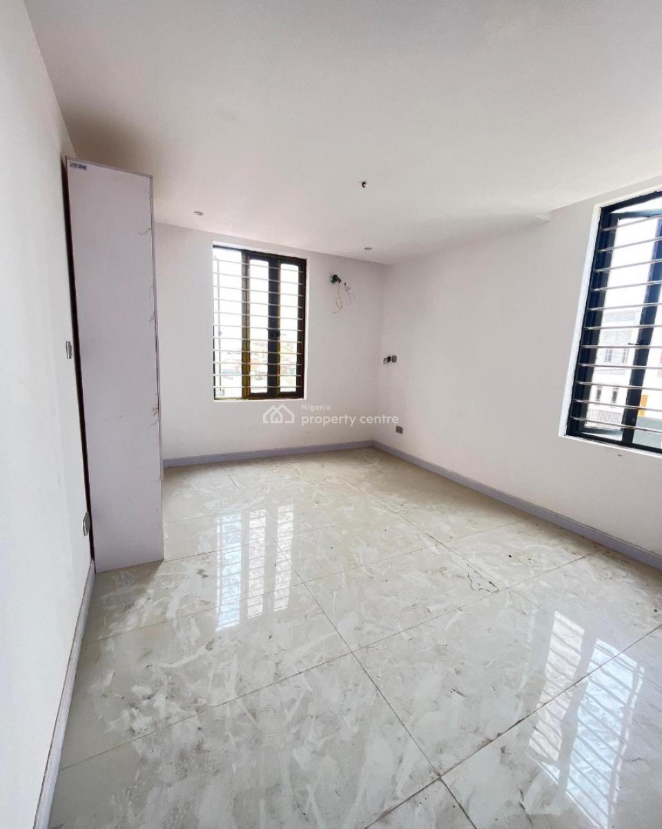 Lovely 2 Bedroom Apartment, Ologolo, Ologolo, Lekki, Lagos, Block of Flats for Sale