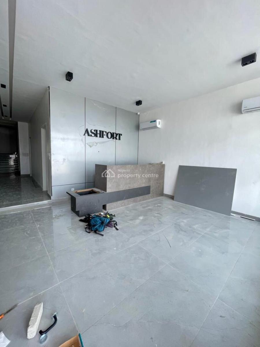 Decently Finished Luxury 1 Bedroom Apartment, Lekki Phase 1, Lekki, Lagos, Mini Flat (room and Parlour) for Sale