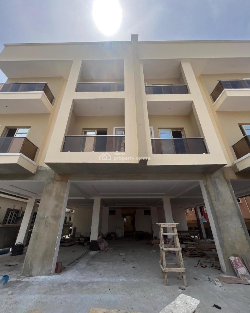 Lovely 2 Bedroom Apartment with Bq, Ologolo, Ologolo, Lekki, Lagos, Block of Flats for Sale