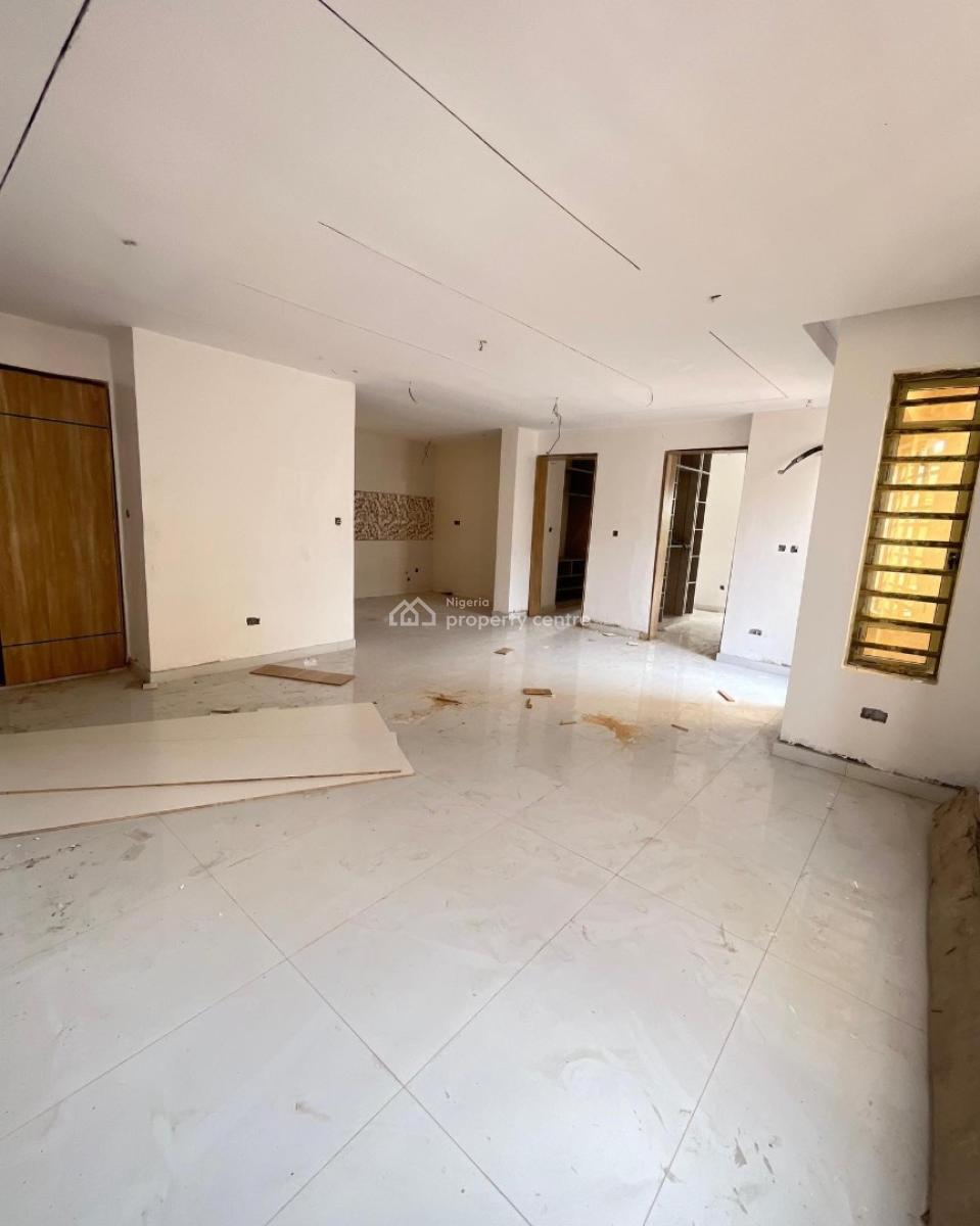 Lovely 2 Bedroom Apartment with Bq, Ologolo, Ologolo, Lekki, Lagos, Block of Flats for Sale