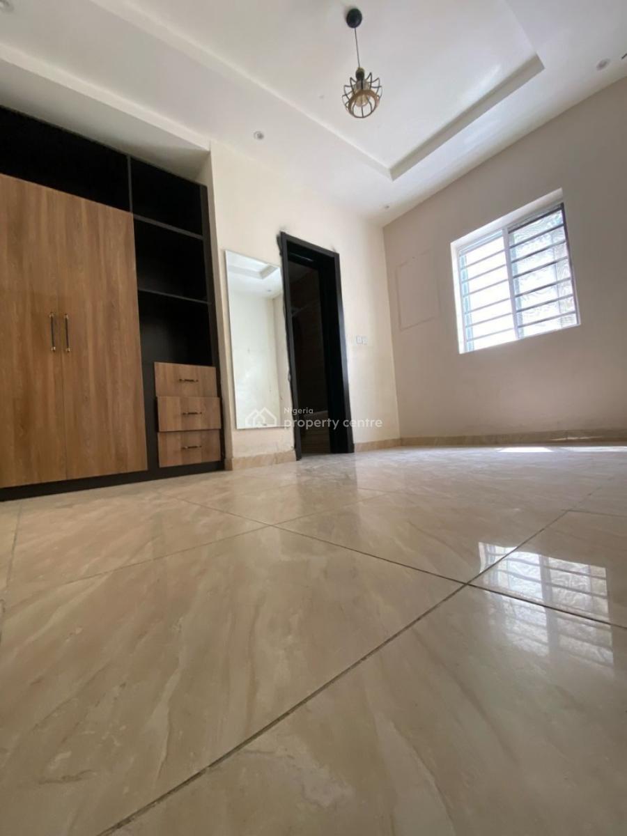 a Room in a Shared Apartment, Gated Estate, Ikate, Lekki, Lagos, Self Contain (single Rooms) for Rent