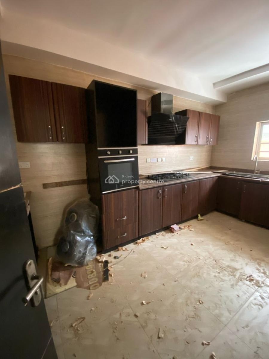 a Room in a Shared Apartment, Gated Estate, Ikate, Lekki, Lagos, Self Contain (single Rooms) for Rent