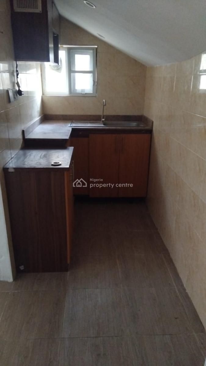 1 Bedroom Apartment, Lekki Phase 1, Lekki, Lagos, Flat / Apartment for Rent