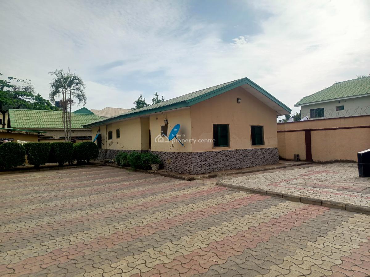 Specious 5 Bedrooms Fully Detached Duplex with 2 Bedsroom +  Self-contain, Main By Galadima Gate, Gwarinpa, Abuja, Detached Duplex for Rent