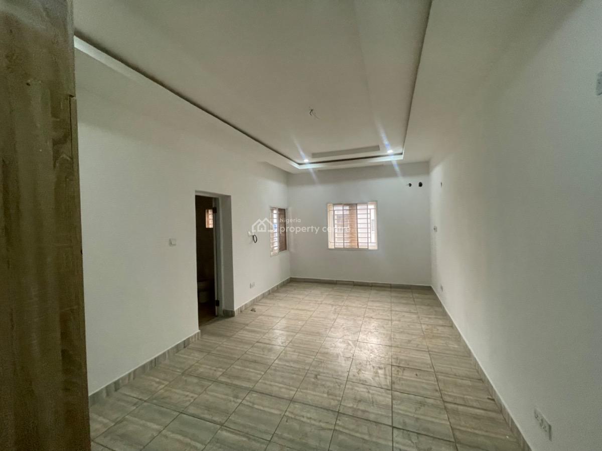 Luxury and Spacious Three Bedrooms Flat with Bq, Wuye District, Wuye, Abuja, Flat / Apartment for Rent