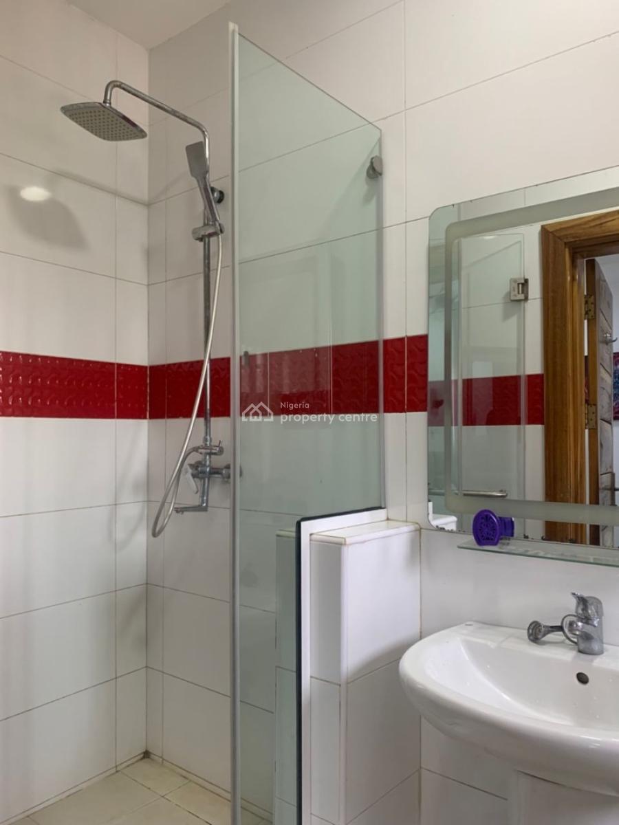 Well Built Serviced Furnished 2 Bedroom Apartment, Lekki Phase 1, Lekki, Lagos, Flat / Apartment for Rent