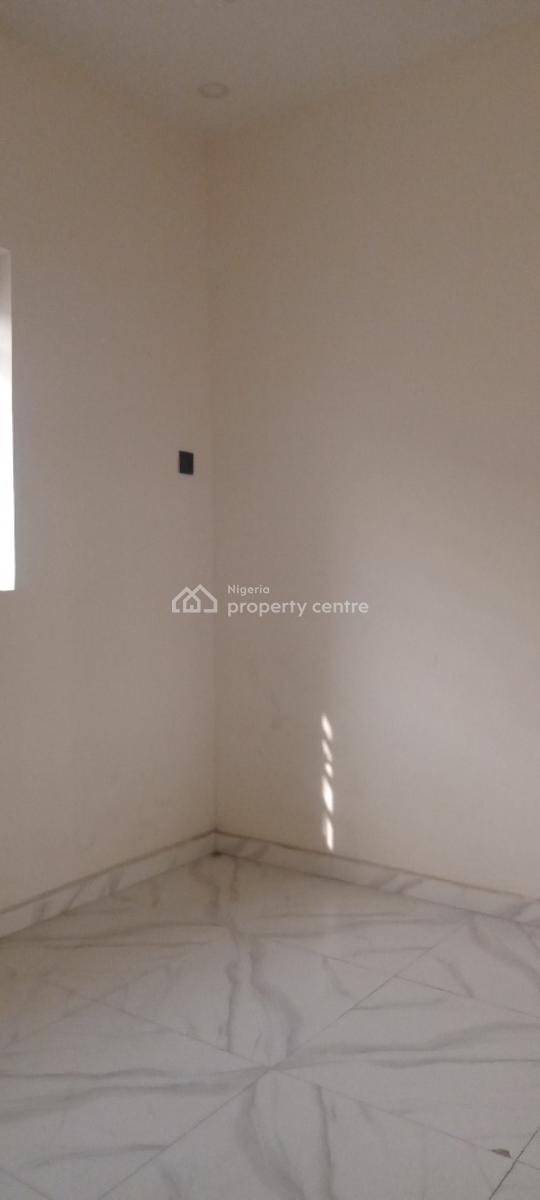 2 Bedroom Apartment, Off Mobil Road, Ilaje, Ajah, Lagos, Flat / Apartment for Rent