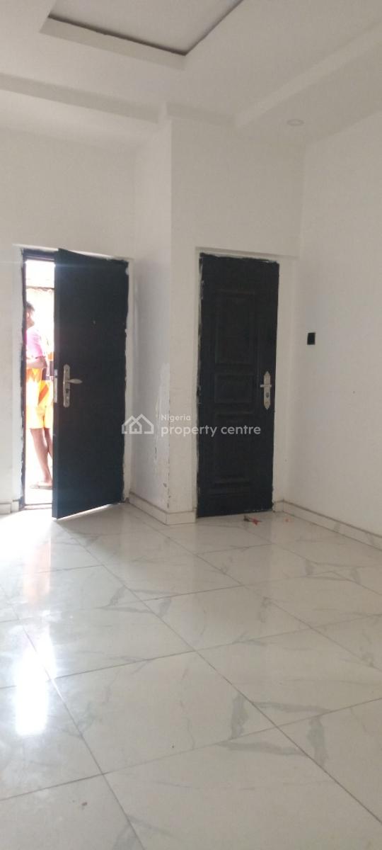 2 Bedroom Apartment, Off Mobil Road, Ilaje, Ajah, Lagos, Flat / Apartment for Rent