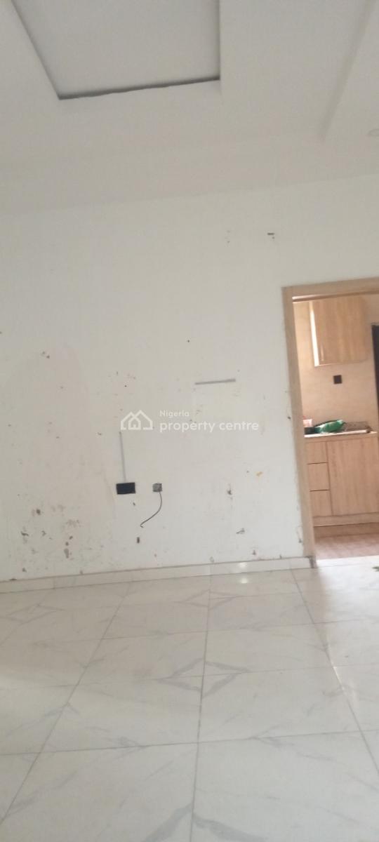 2 Bedroom Apartment, Off Mobil Road, Ilaje, Ajah, Lagos, Flat / Apartment for Rent