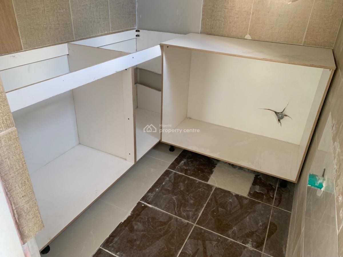 Mini Flat, Carlton Gate Estate Chevron Drive, Lekki, Lagos, Mini Flat (room and Parlour) for Rent