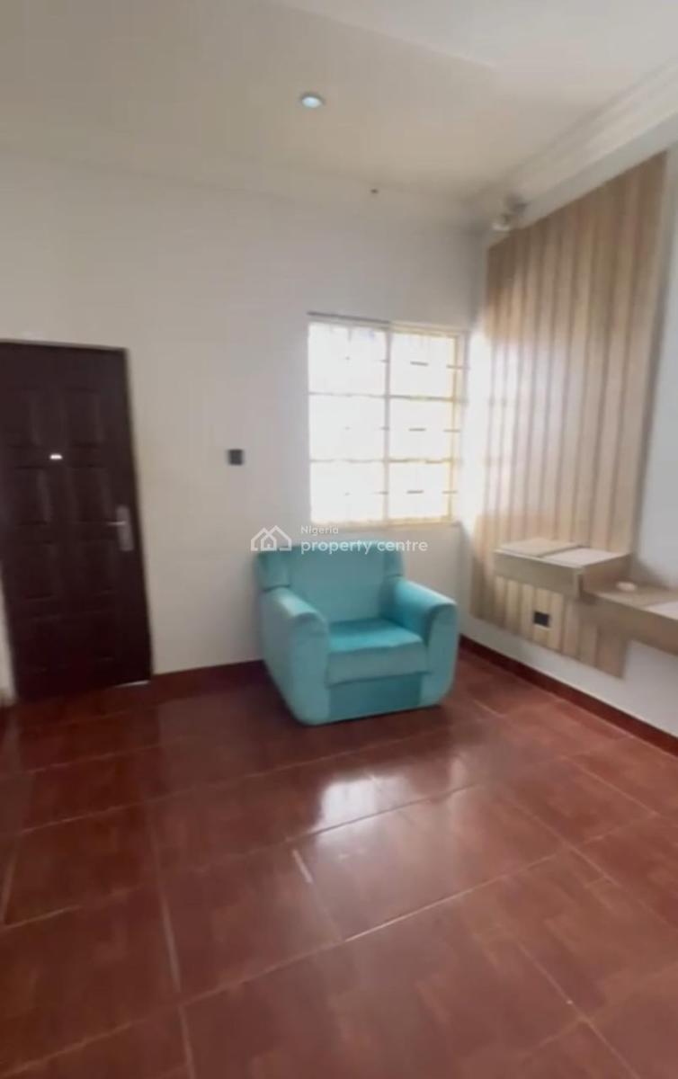 Furnished Room in a Shared Apartment, Northwest Filling Station, Ikota, Lekki, Lagos, Flat / Apartment for Rent