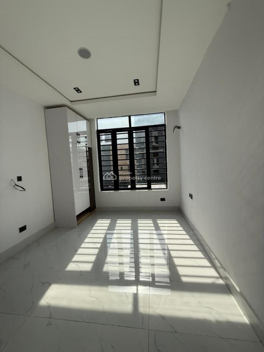 Luxury 2 Bedroom Apartment, Lekki Phase 1, Lekki, Lagos, Flat / Apartment for Sale