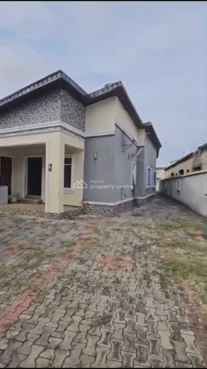 4 Bedrooms Bungalow Alone in a Compound with a Security House, Sangotedo, Ajah, Lagos, Detached Bungalow for Sale
