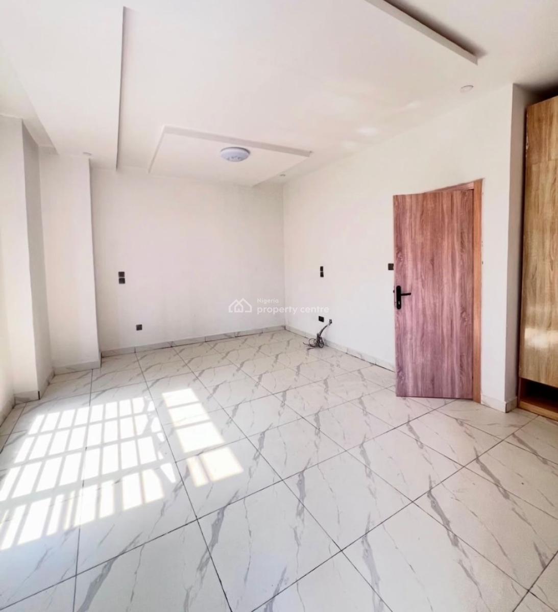 Spacious Lovely Semi Masters Room, Royal Pine Estate Orchid, Lekki Phase 2, Lekki, Lagos, Self Contain (single Rooms) for Rent