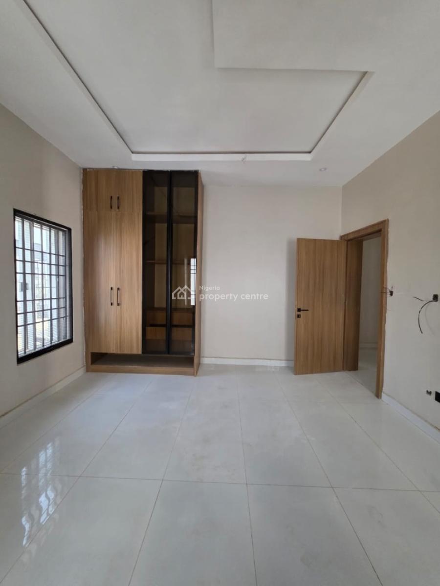 Exquisite Modern Residence in a Fully Secured Estate, Jahi, Abuja, Detached Duplex for Sale