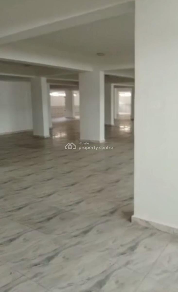 Lease: Massively Spacious Standard Warehouse, Mabushi, Abuja, Warehouse for Rent