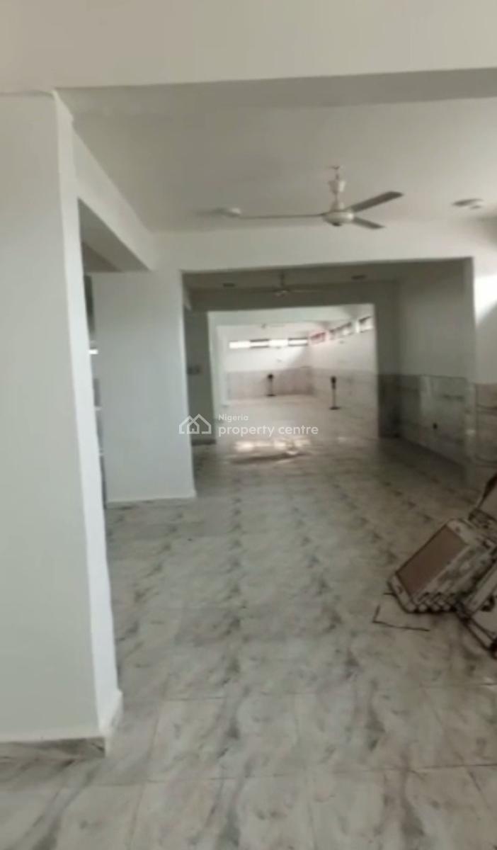 Lease: Massively Spacious Standard Warehouse, Mabushi, Abuja, Warehouse for Rent