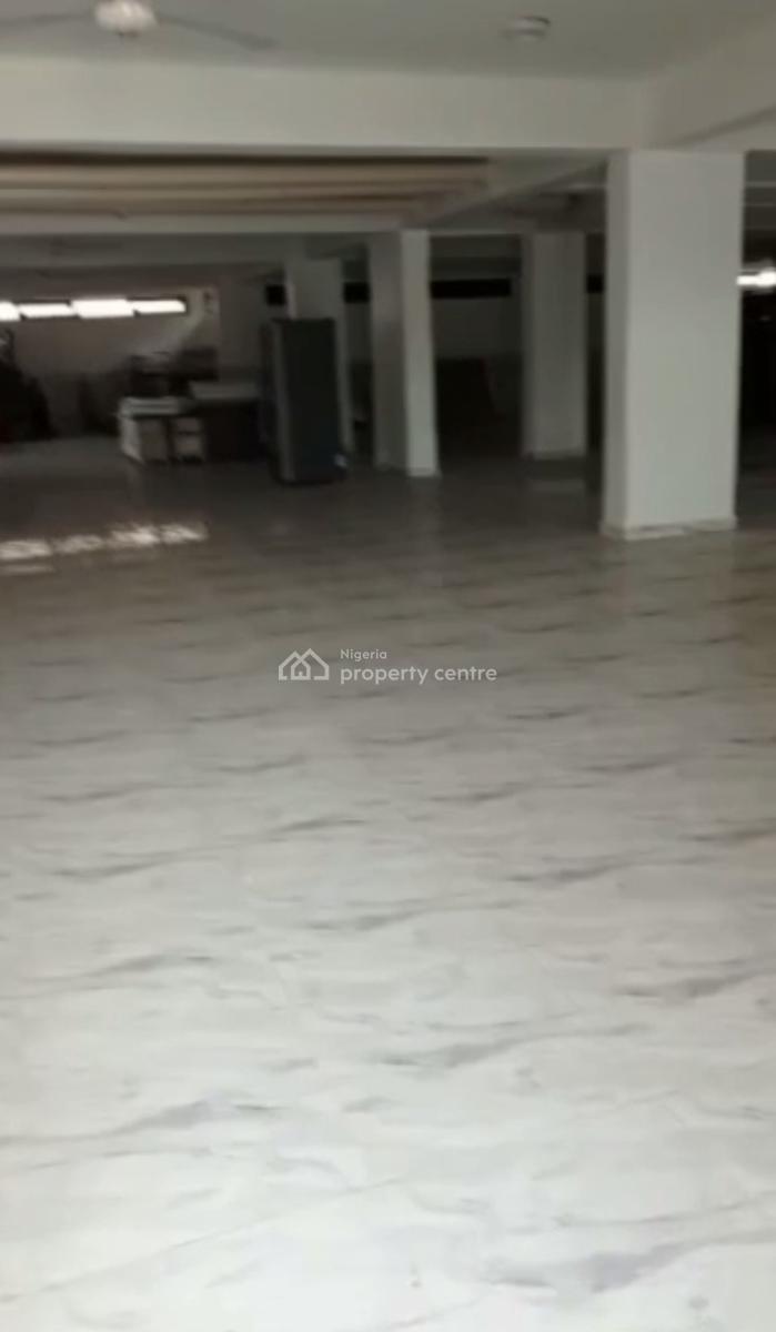 Lease: Massively Spacious Standard Warehouse, Mabushi, Abuja, Warehouse for Rent