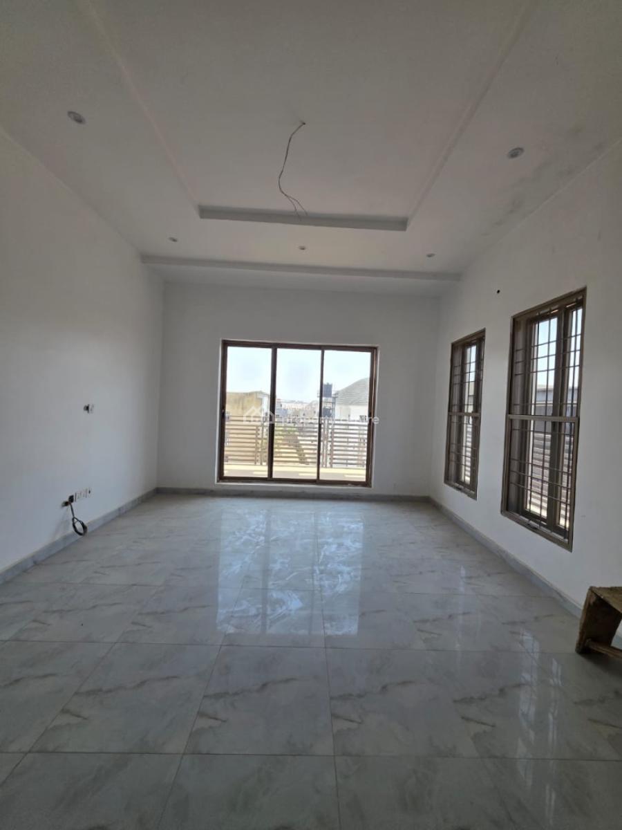 -	exquisite Modern Residence in a Fully Secured Estate, Jahi, Jahi, Abuja, Terraced Duplex for Sale