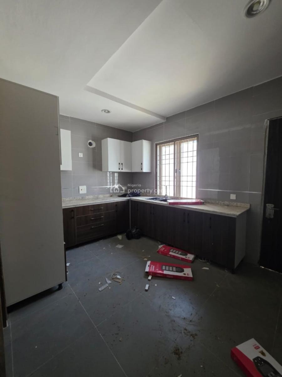 -	exquisite Modern Residence in a Fully Secured Estate, Jahi, Jahi, Abuja, Terraced Duplex for Sale