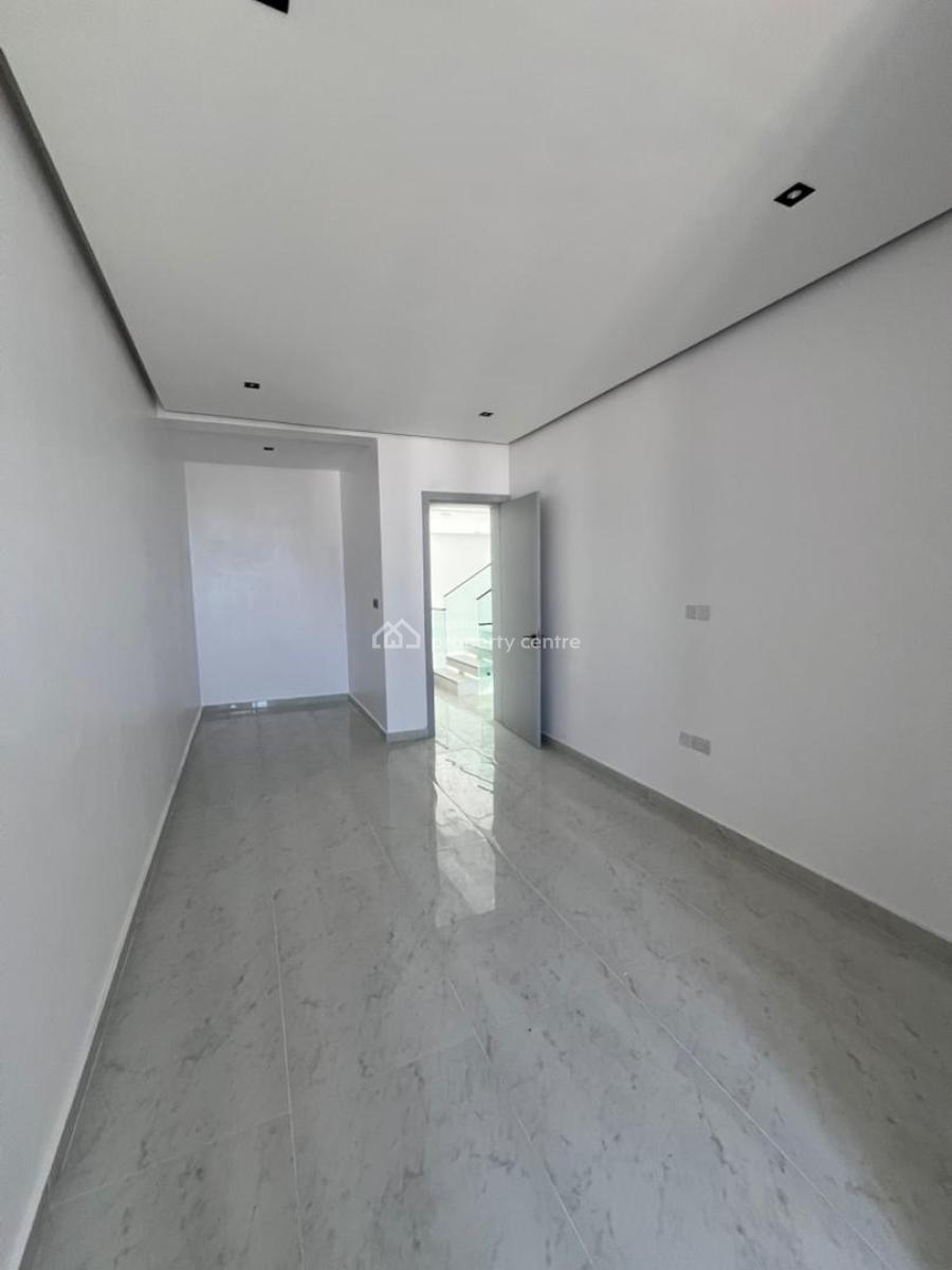 Classy 5 Bed Semi-detached with Gym & Pool Access  Lekki  24/7 Power, Ikate, Lekki, Lagos, Semi-detached Duplex for Sale