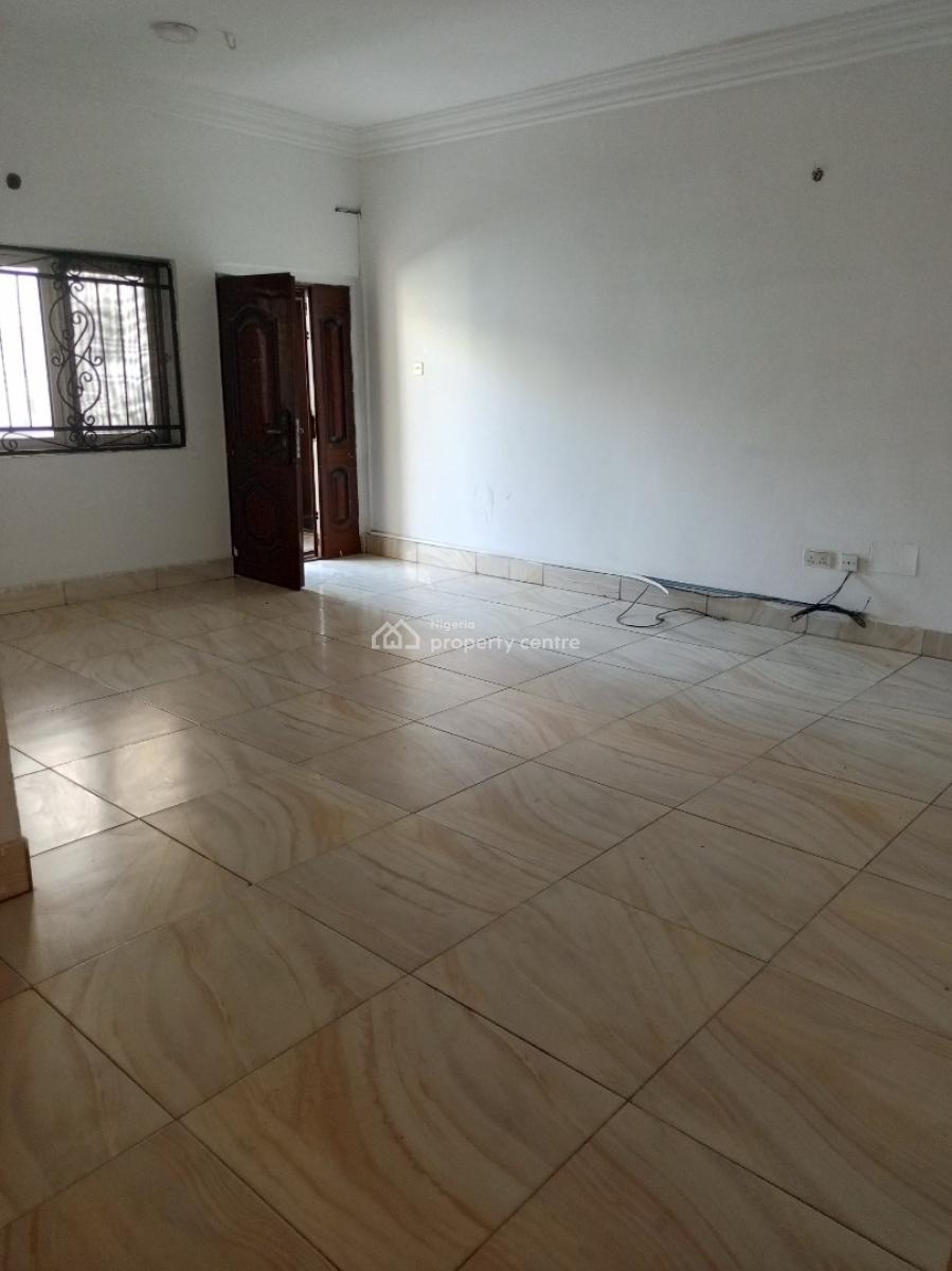 Spacious 3 Bedroom with Dinning First Floor Bring Your Generator, Agungi, Lekki, Lagos, Flat / Apartment for Rent